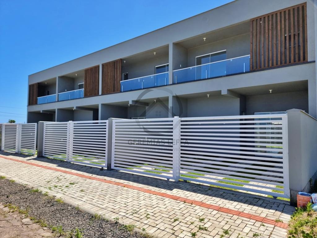 Sobrado 03 Dorm