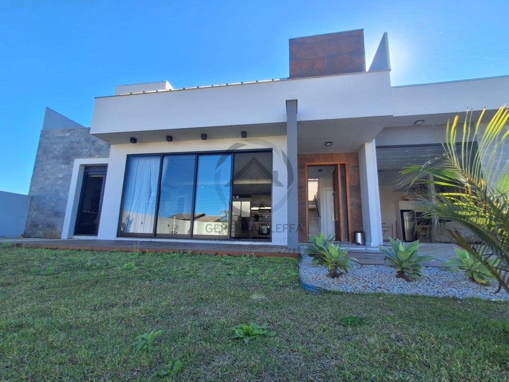 Casa 03 Dorm